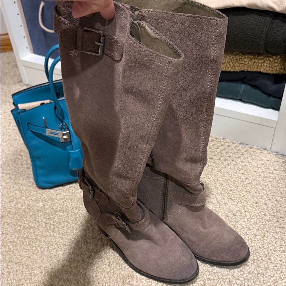 Dolce Vita Women's Suede Buckle Boots - Gray